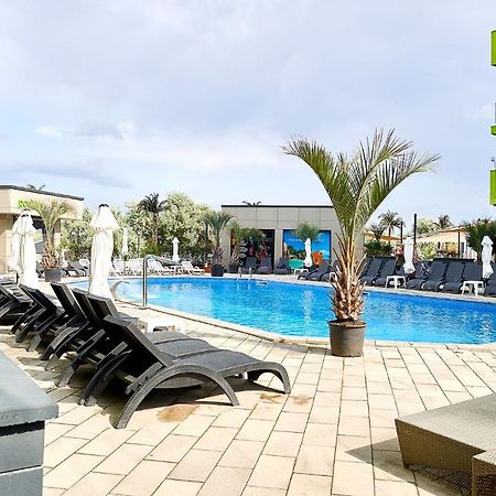 Sunrise King Studio Spa N Pool Beach Resort Năvodari Екстериор снимка
