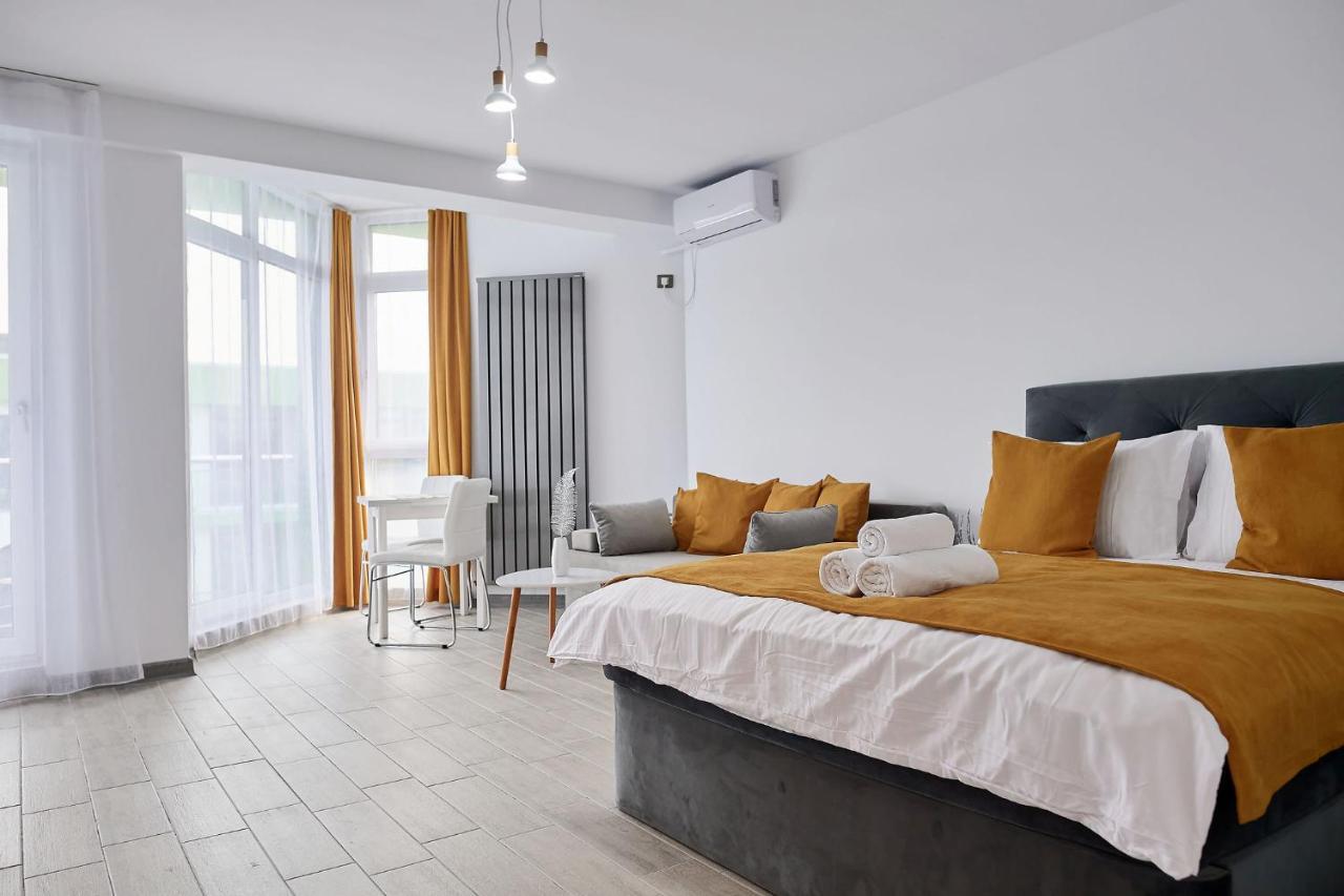 Sunrise King Studio Spa N Pool Beach Resort Năvodari Екстериор снимка